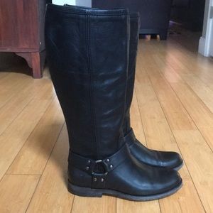 Frye Philip Harness Tall